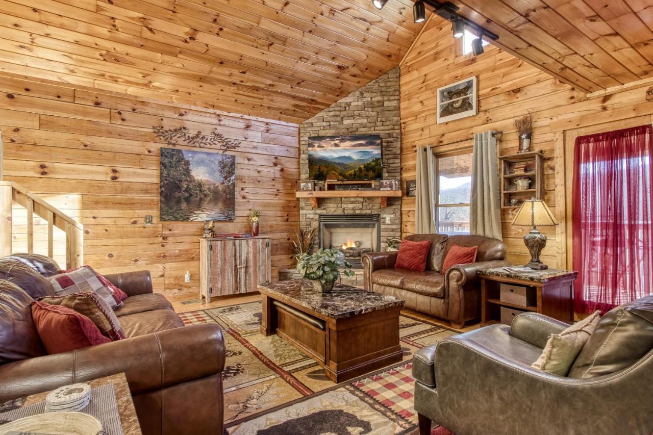 Magical Moments, Hot Tub, Wifi, 1089 Free Tickets Each Paid Day, Dollywood And More Gatlinburg Bagian luar foto