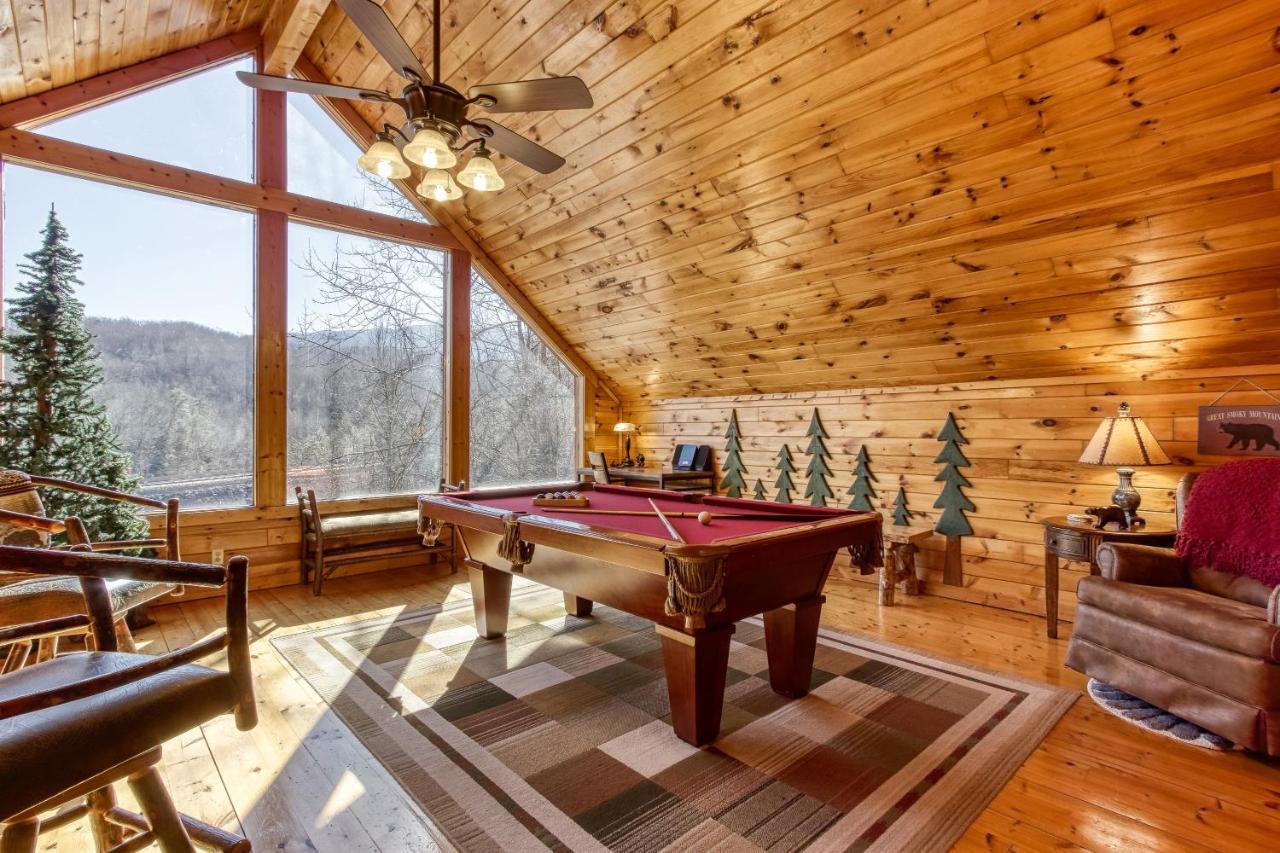 Magical Moments, Hot Tub, Wifi, 1089 Free Tickets Each Paid Day, Dollywood And More Gatlinburg Bagian luar foto