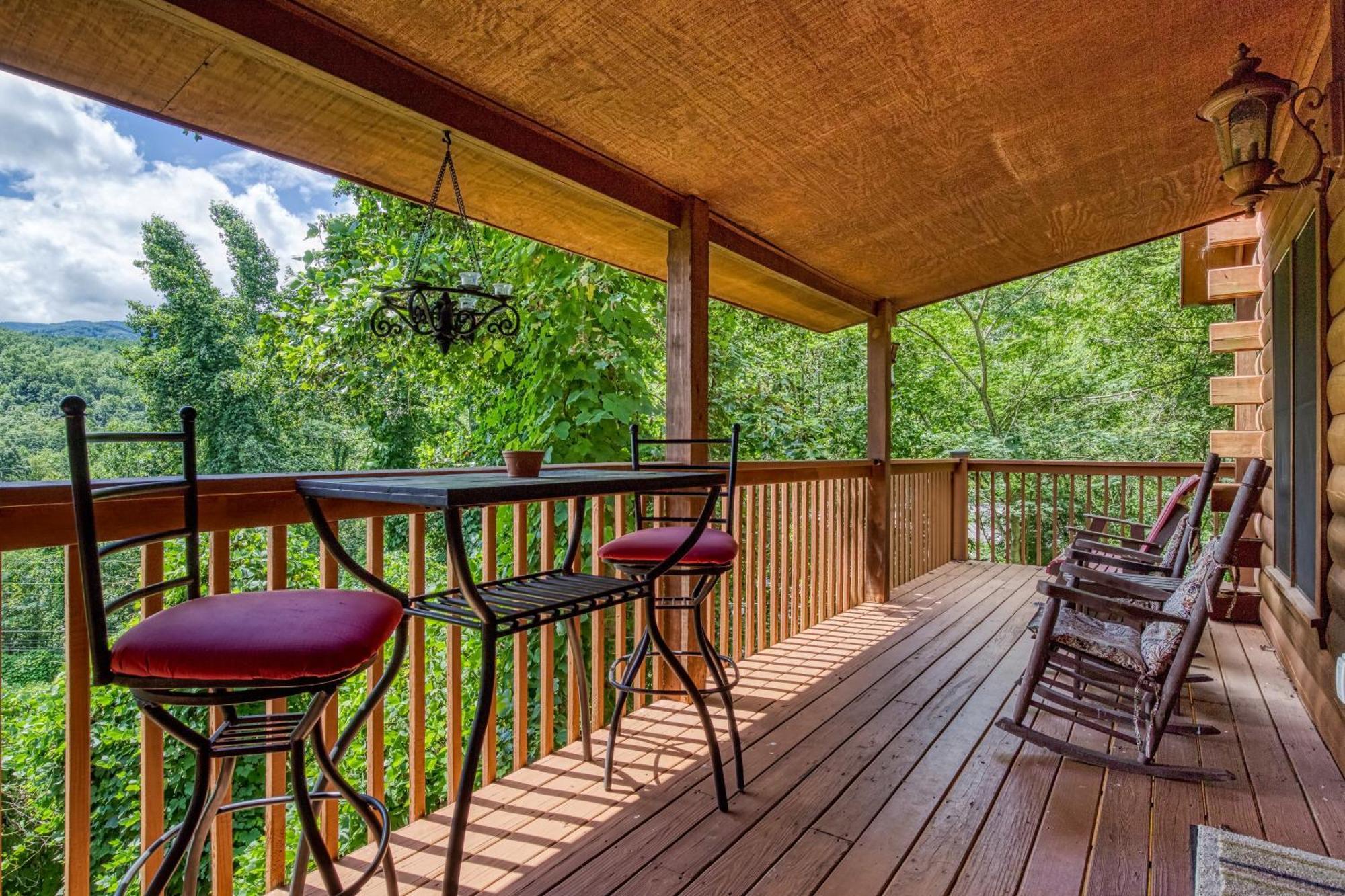 Magical Moments, Hot Tub, Wifi, 1089 Free Tickets Each Paid Day, Dollywood And More Gatlinburg Bagian luar foto