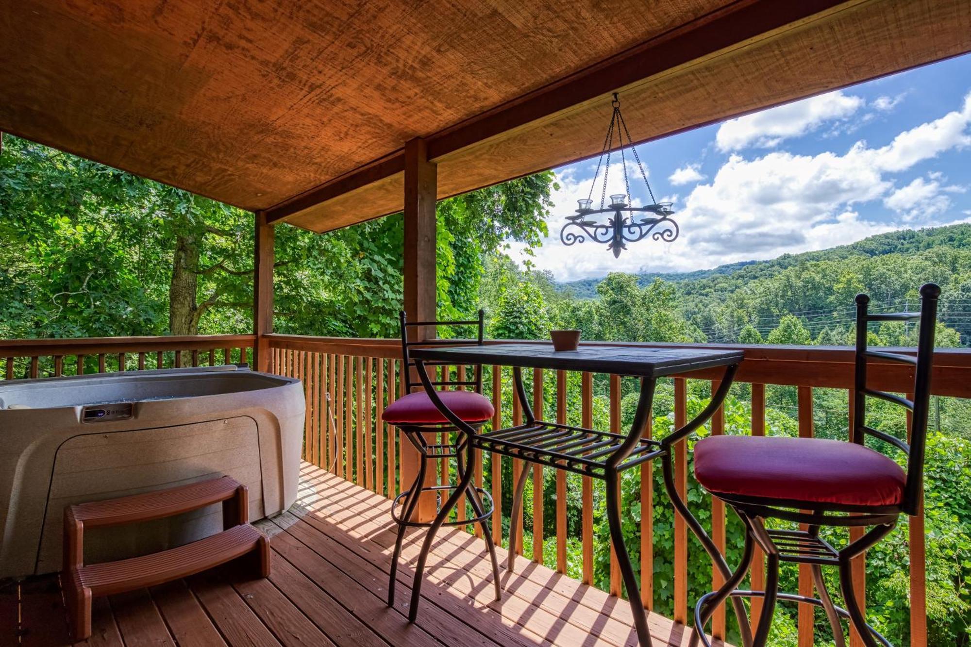 Magical Moments, Hot Tub, Wifi, 1089 Free Tickets Each Paid Day, Dollywood And More Gatlinburg Bagian luar foto