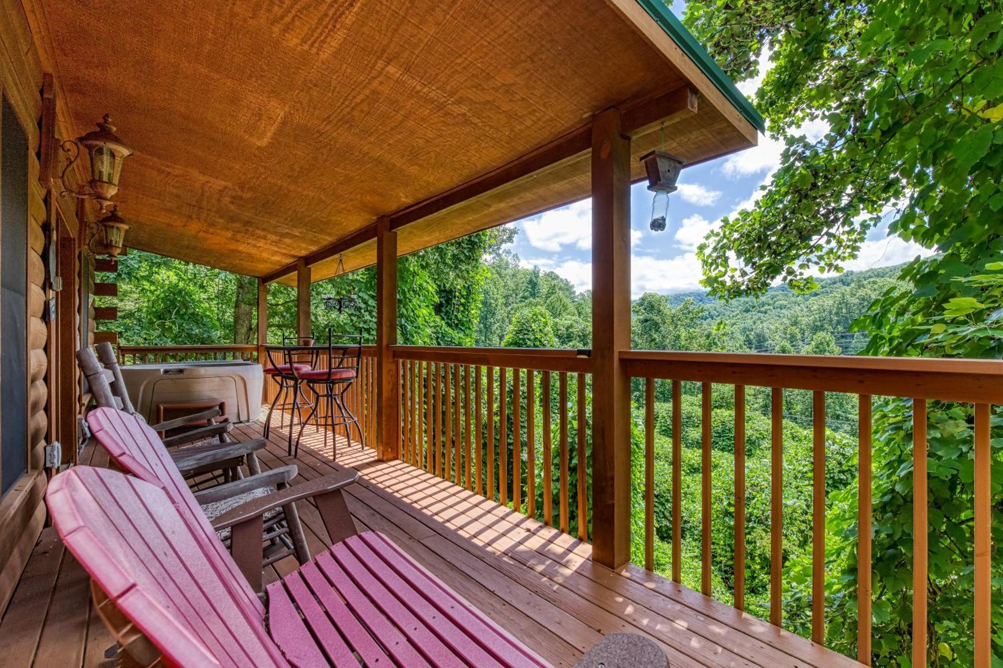 Magical Moments, Hot Tub, Wifi, 1089 Free Tickets Each Paid Day, Dollywood And More Gatlinburg Bagian luar foto